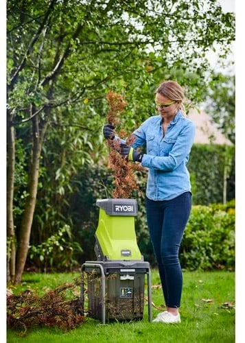 Измельчитель садовый RYOBI RSH2545B электросеть - фото 4