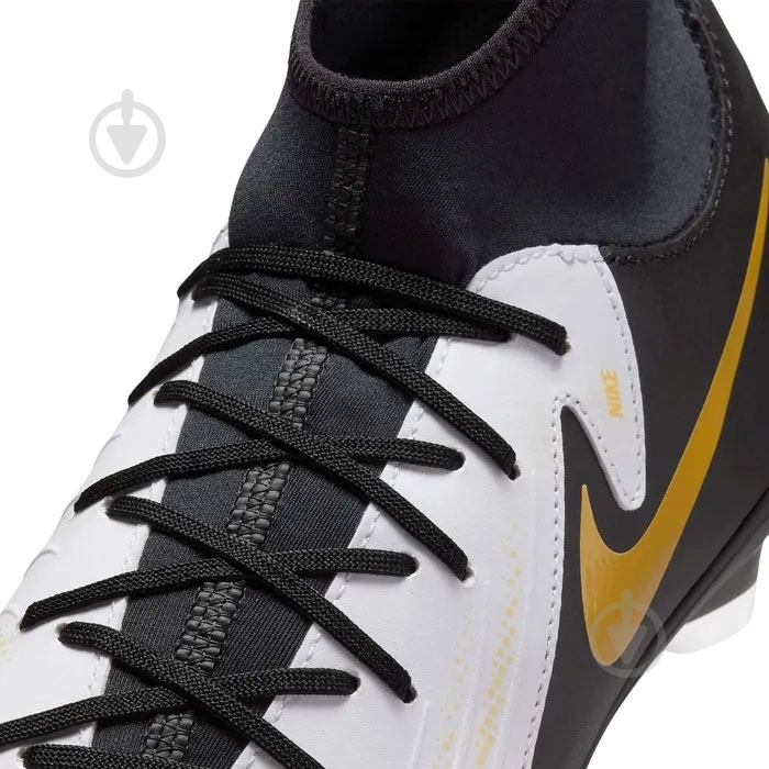 Бутси Nike Phantom Luna 2 Club FJ2558-100 р.40,5 біло-чорний - фото 7 Бутси Nike Phantom Luna 2 Club FJ2558-100 р.40,5 біло-чорний - фото 7