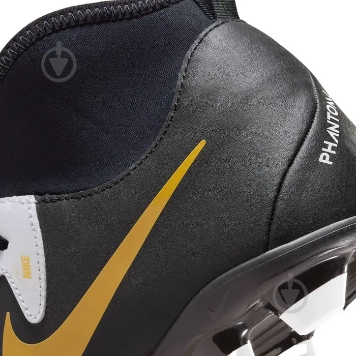 Бутси Nike Phantom Luna 2 Club FJ2558-100 р.38,5 біло-чорний - фото 4