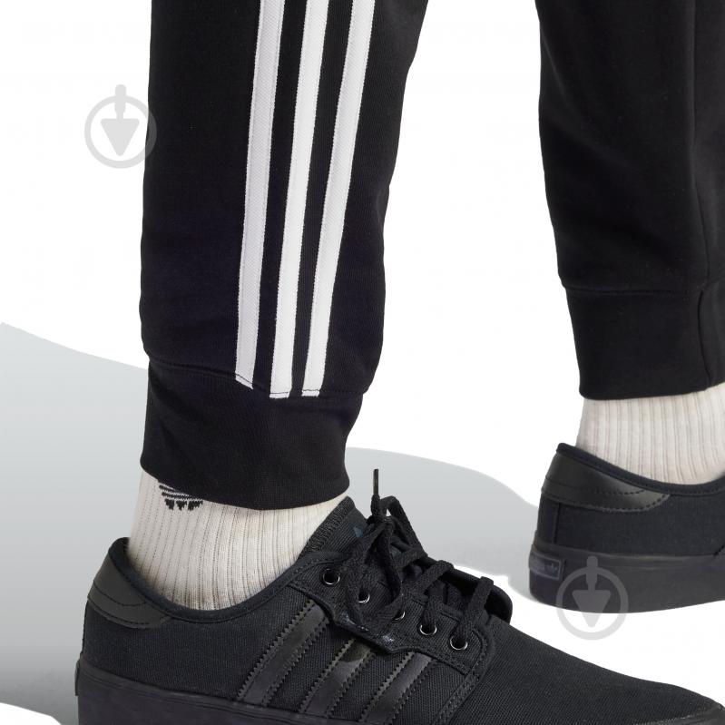 Штани Adidas 3-STRIPES PANT IU2353 р. L чорний - фото 4