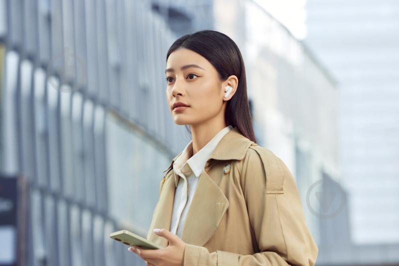 Навушники бездротові OPPO Enco Buds3 Pro ETEK1 glaze white (QEETEK1 WHITE) - фото 5