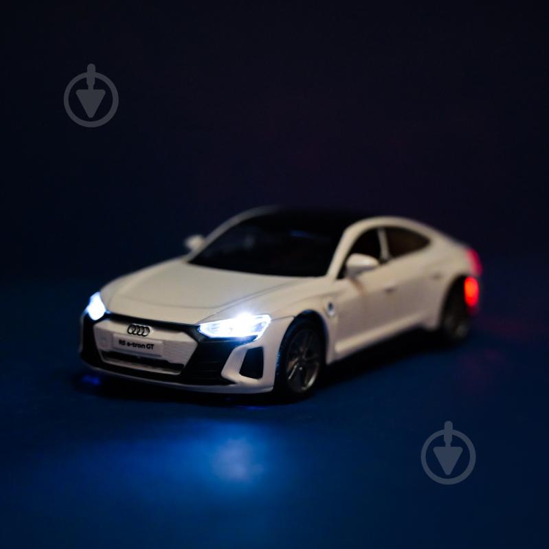 Машинка Автопром 1:36 Audi RS e-tron GT 68717 - фото 2