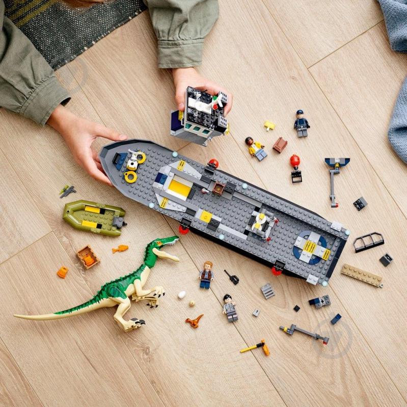 Конструктор LEGO Jurassic World Побег барионикса на катере 76942 - фото 7