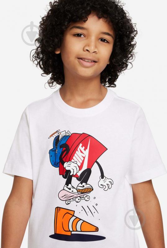 Футболка Nike TEE BOXY PATCH 2 FA22 DR9724-100 р.XL белый - фото 3