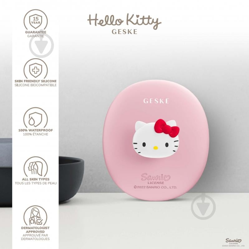 Косметическая щеточка для лица GESKE Facial Brush 3 в 1 by Hello Kitty розовый с держателем - фото 4