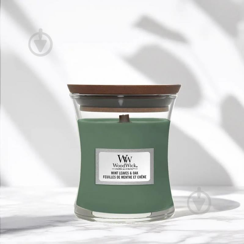 Свеча ароматическая Woodwick Mini Mint Leaves & Oak (Листья Мяты и Дуб) 85г - фото 2