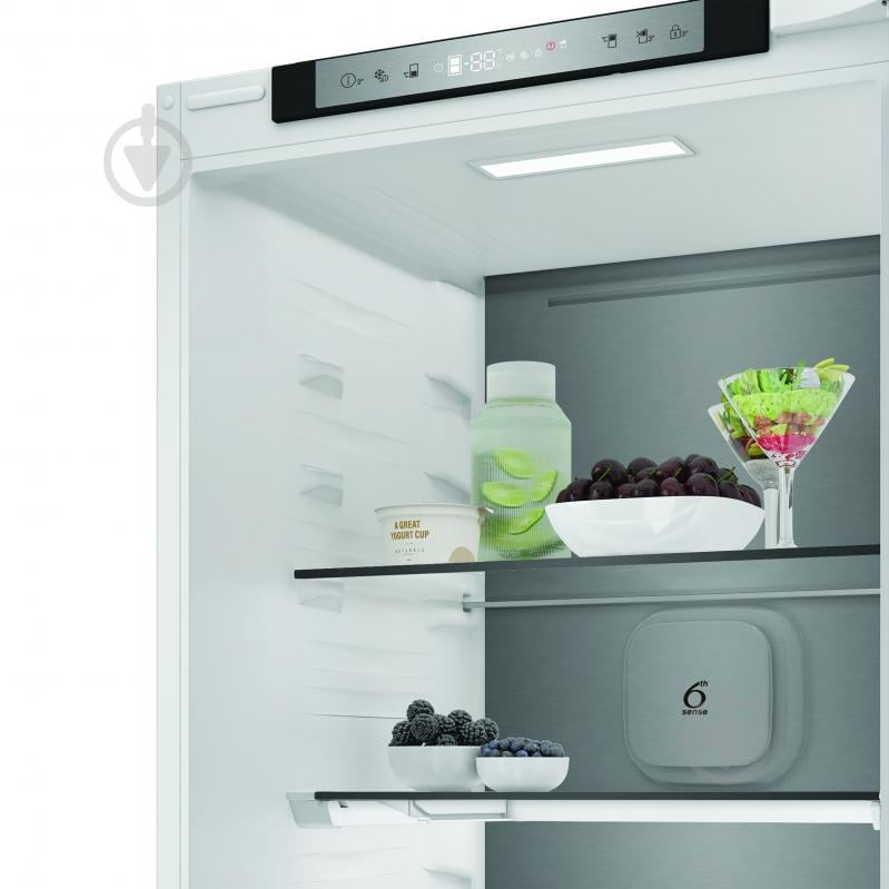 Встраиваемый холодильник Whirlpool WHK2 5323 B5E2 - фото 5