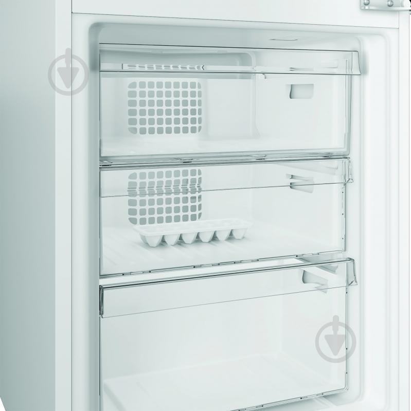 Встраиваемый холодильник Indesit KINH 1271 B4E - фото 11
