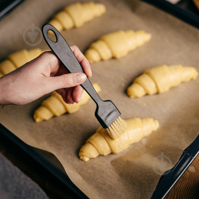 Кисточка Fiskars Еssential 20 см (1065590) - фото 4 Кисточка Fiskars Еssential 20 см (1065590) - фото 4