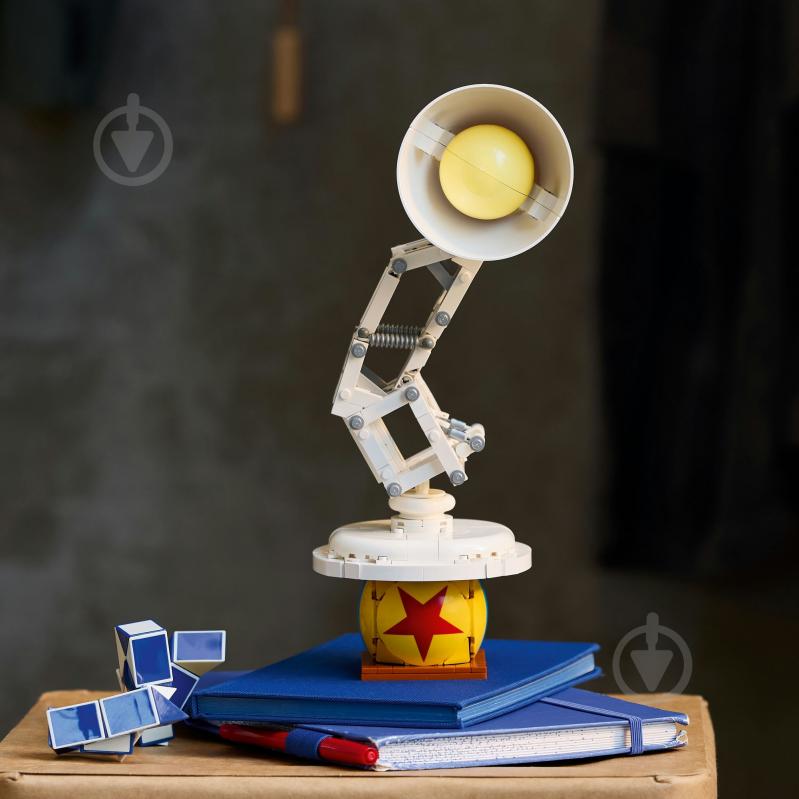 Конструктор LEGO Ideas Luxo Jr. 21357 - фото 8 Конструктор LEGO Ideas Luxo Jr. 21357 - фото 8