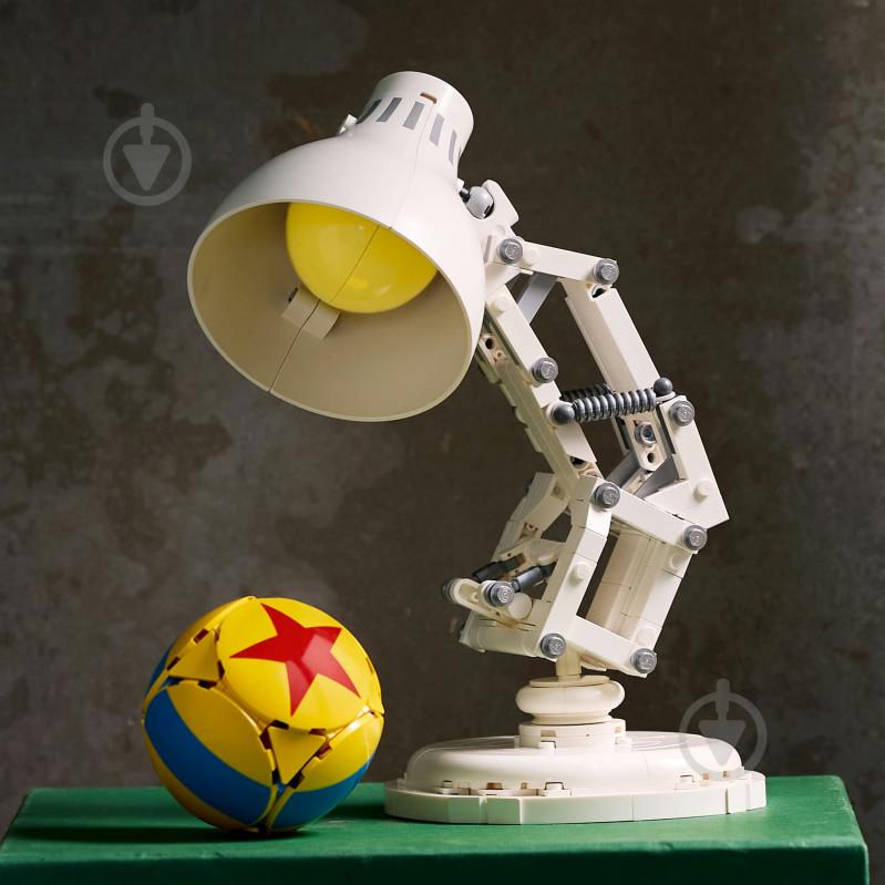 Конструктор LEGO Ideas Luxo Jr. 21357 - фото 9