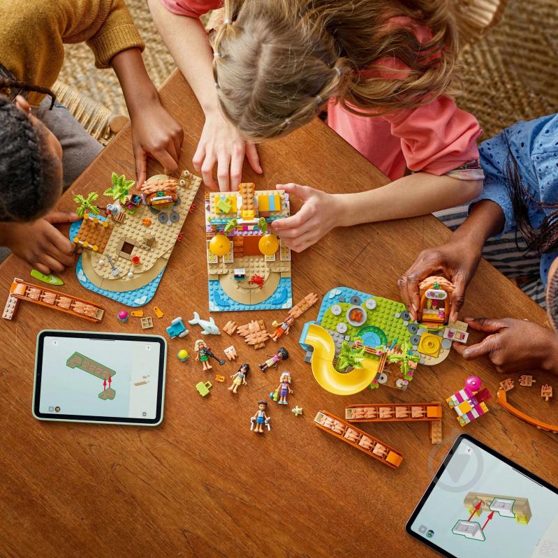 Конструктор LEGO Friends Пляжний курорт для сімейного відпочинку 42673 - фото 6