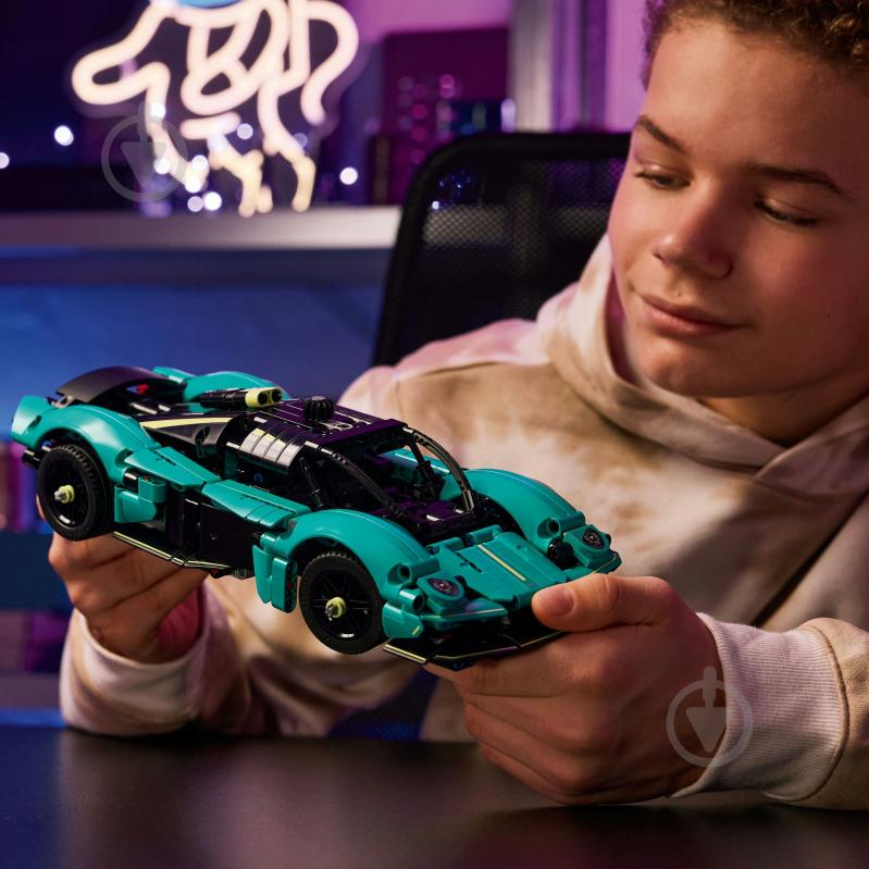 Конструктор LEGO Technic Aston Martin Valkyrie 42208 - фото 10