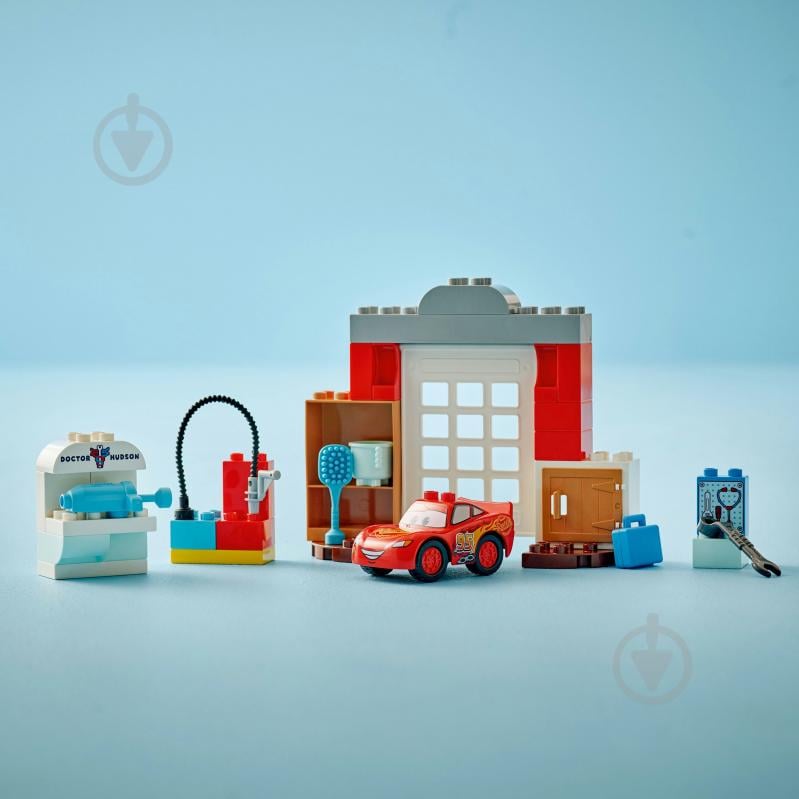 Конструктор LEGO DUPLO Disney Візит МакКвіна в гараж Дока 10456 - фото 6