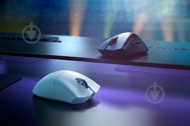 Мышь Razer DeathAdder V3 PRO Wireless white (RZ01-04630200-R3G1) - фото 10