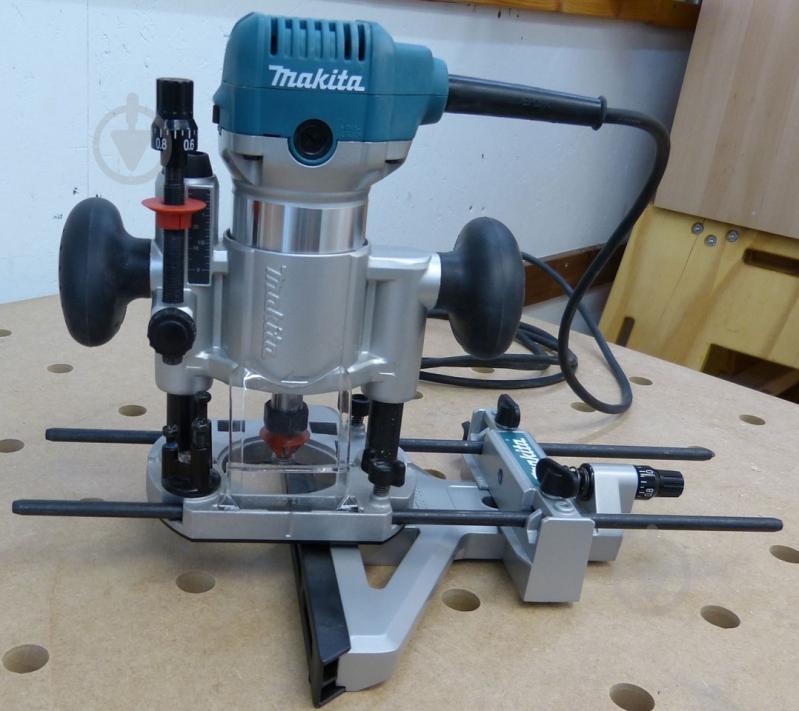 Фрезер Makita RT0700C - фото 5