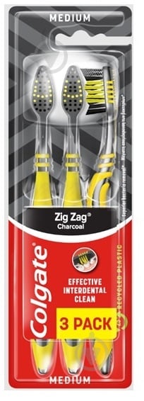 Зубна щітка Colgate Zig Zag Charcoal чорна середньої жорсткості 3 шт. - фото 1