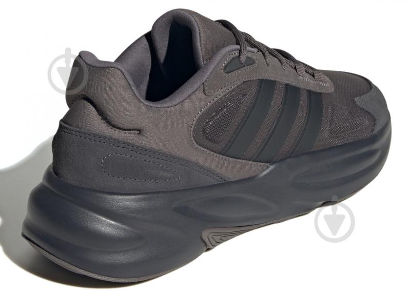 Кросівки чоловічі демісезонні Adidas OZELLE IG5984 р.46 чорні - фото 4
