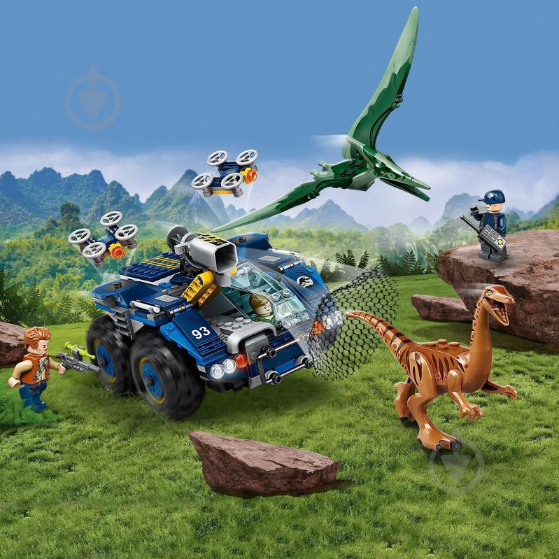 Конструктор LEGO Jurassic World Побег галлимима и птеранодона 75940 - фото 12