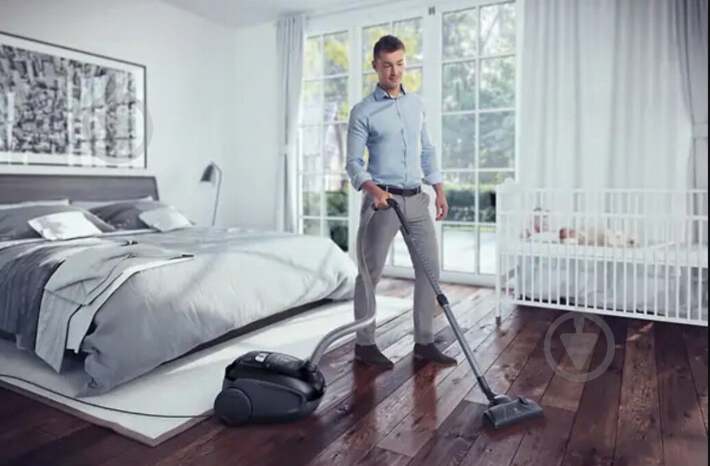 Пылесос Electrolux EUSC64-EB black/grey - фото 7