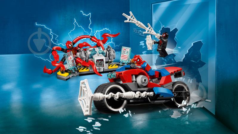 Конструктор LEGO Super Heroes Marvel Порятунок на мотоциклі з Людиною-Павуком 76113 - фото 19