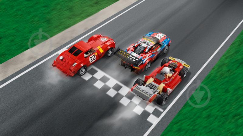 Конструктор LEGO Speed Champions Гараж Ferrari 75889 - фото 12