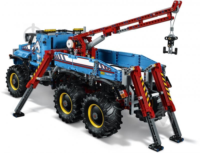 Конструктор LEGO Technic Аварийный внедорожник 6х6 42070 - фото 6