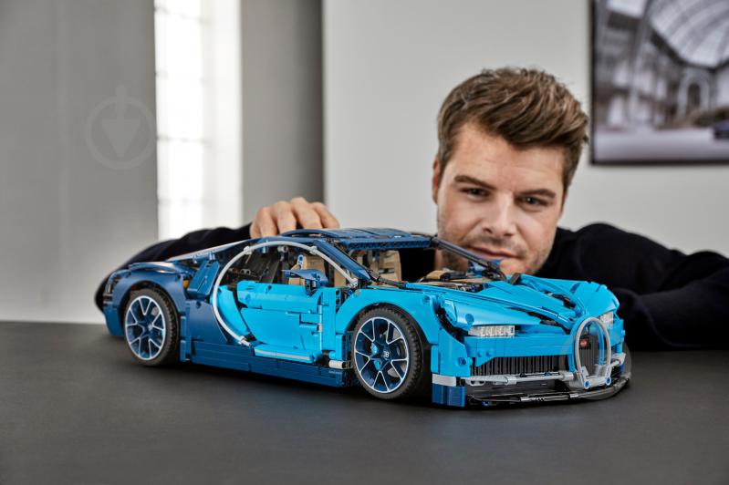 Конструктор LEGO Technic Автомобиль Bugatti Chiron 42083 - фото 76