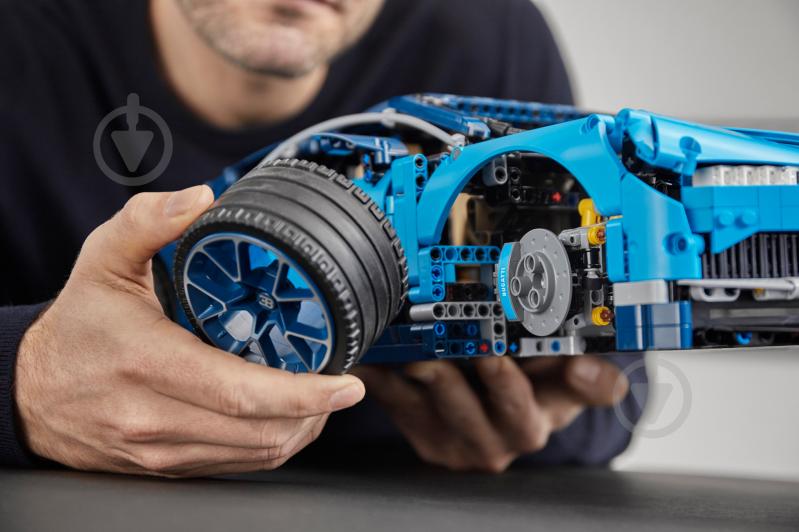 Конструктор LEGO Technic Автомобіль Bugatti Chiron 42083 - фото 115