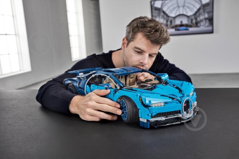 Конструктор LEGO Technic Автомобіль Bugatti Chiron 42083 - фото 122