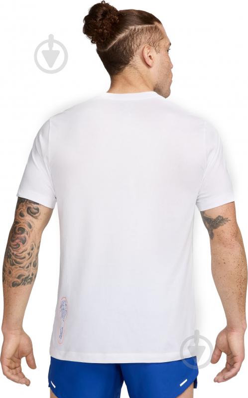 Футболка Nike NK DF TEE FOUNDERS HM8291-100 р.2XL бежевый - фото 2