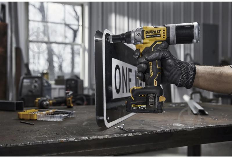 Заклепник акумуляторний DeWalt DCF414NT - фото 8