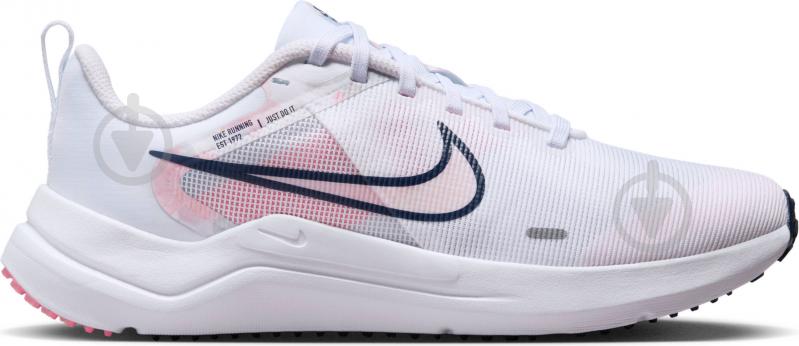 Кросівки жіночі Nike DOWNSHIFTER 12 PREMIUM DX7885-100 р.40 білі - фото 1