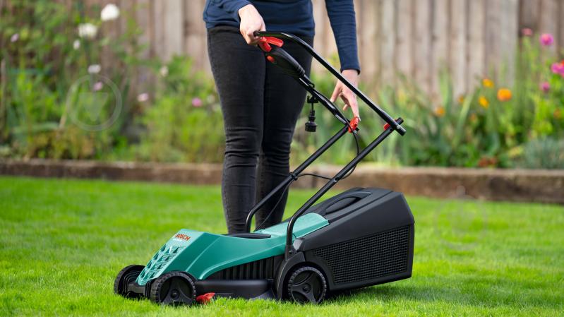 Газонокосилка электрическая Bosch Rotak 320 ER - фото 5