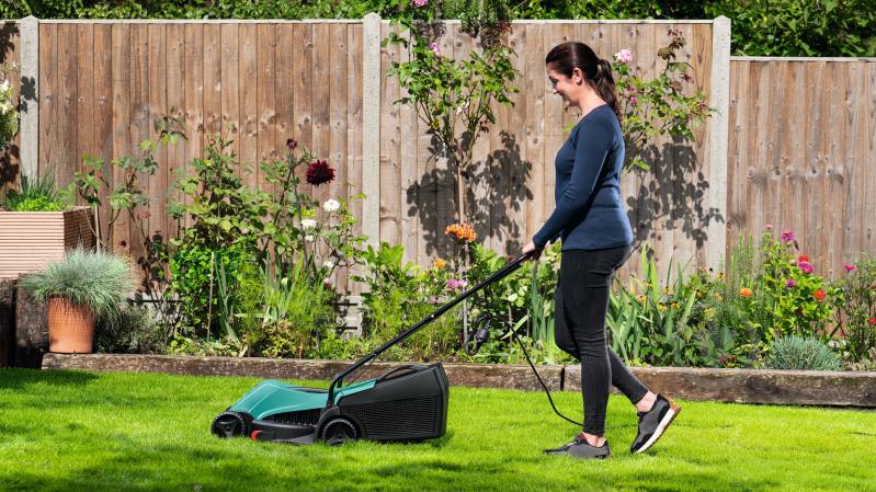 Газонокосилка электрическая Bosch Rotak 320 ER - фото 7