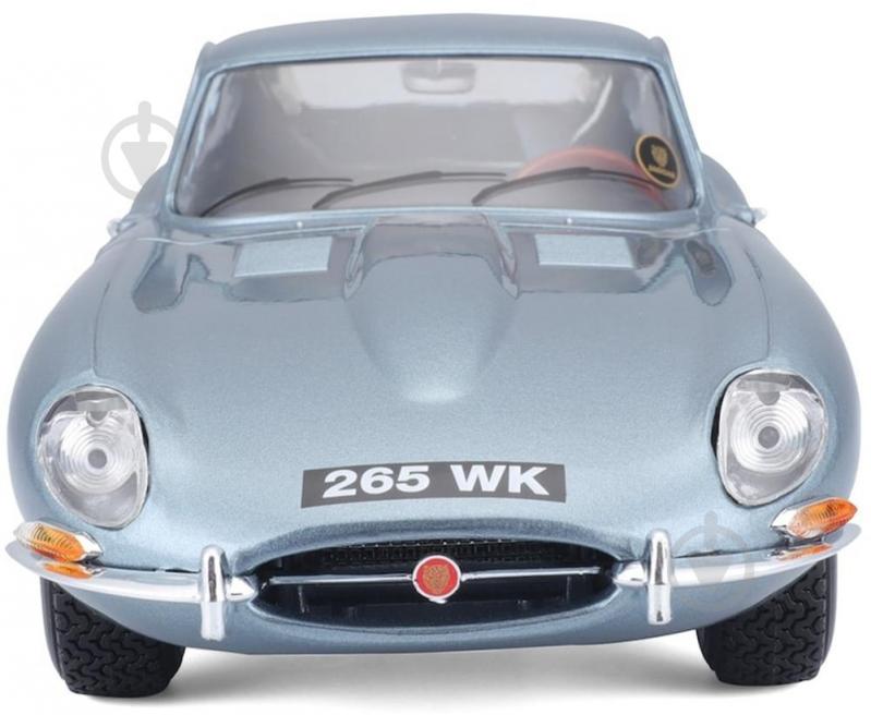 Автомодель Bburago 1:18 Jaguar E-Type Coupe 1961 18-12044 - фото 8