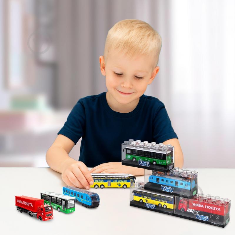 Модель TechnoDrive 1:43 Вагон Метро 250417CG - фото 15