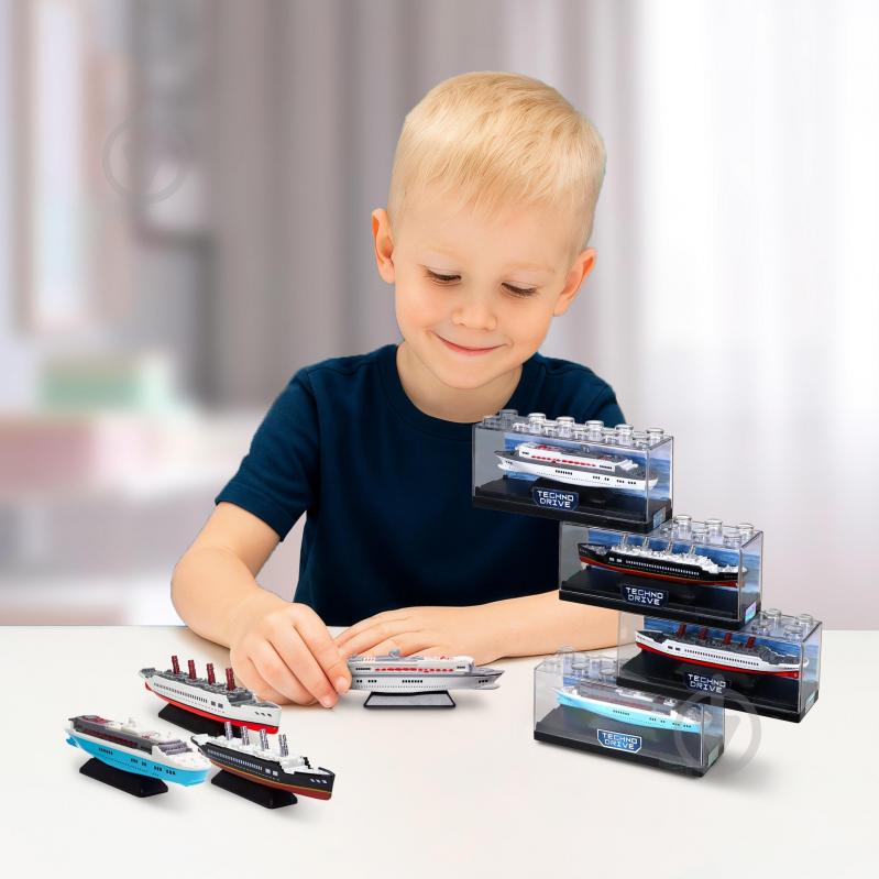 Модель TechnoDrive 1:43 Круизный лайнер в ассортименте 250420CG - фото 12 Модель TechnoDrive 1:43 Круизный лайнер в ассортименте 250420CG - фото 12