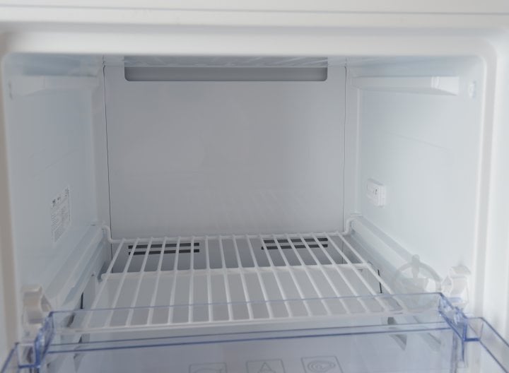 ВИТРИНА! Морозильная камера Beko RFNM200E20W - фото 7