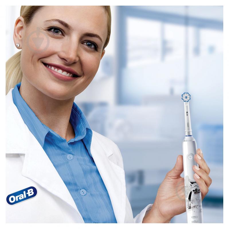 Электрическая зубная щетка Oral-B Junior (6+) D505.513.2K Звездные Войны - фото 9