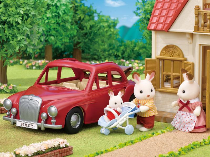 Фигурка коллекционная Sylvanian Families Красный автомобиль 5448 - фото 3