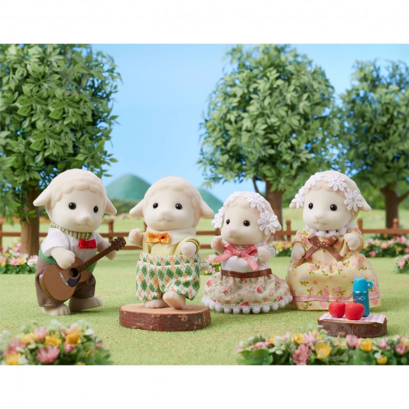 Фигурка коллекционная Sylvanian Families Семья Овечек 5637 - фото 4