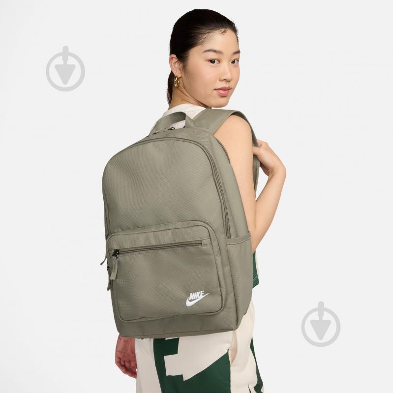 Рюкзак Nike HERITAGE EUGENE BACKPACK DB3300-320 23 л хаки - фото 11