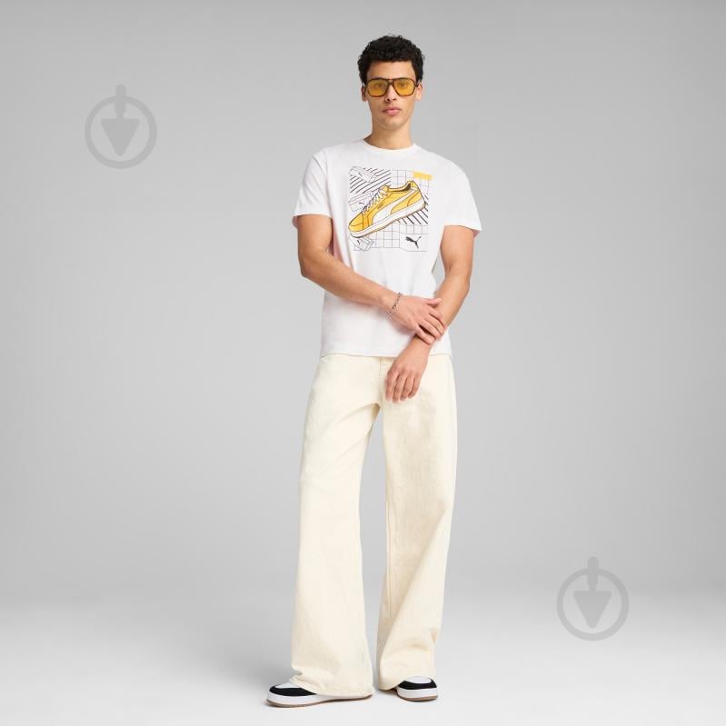 Футболка Puma GRAPHICS Sneaker Tee 68483002 р.S белый - фото 5