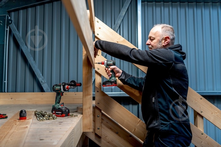 Шуруповерт акумуляторний Metabo BS 18 L BL Q 613156850 - фото 4 Шуруповерт акумуляторний Metabo BS 18 L BL Q 613156850 - фото 4