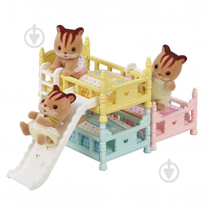 Фигурка коллекционная Sylvanian Families Трёхэтажная кроватка с горкой 5741 - фото 4