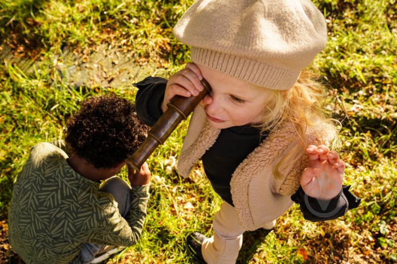 Жилет дитячий для дівчаток Koko Noko р.122 пісочний O56933-37 - фото 3