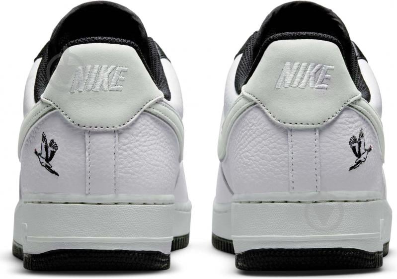 Кроссовки мужские Nike Air Force 1 '07 LX DA8482-100 р.44 белые - фото 2