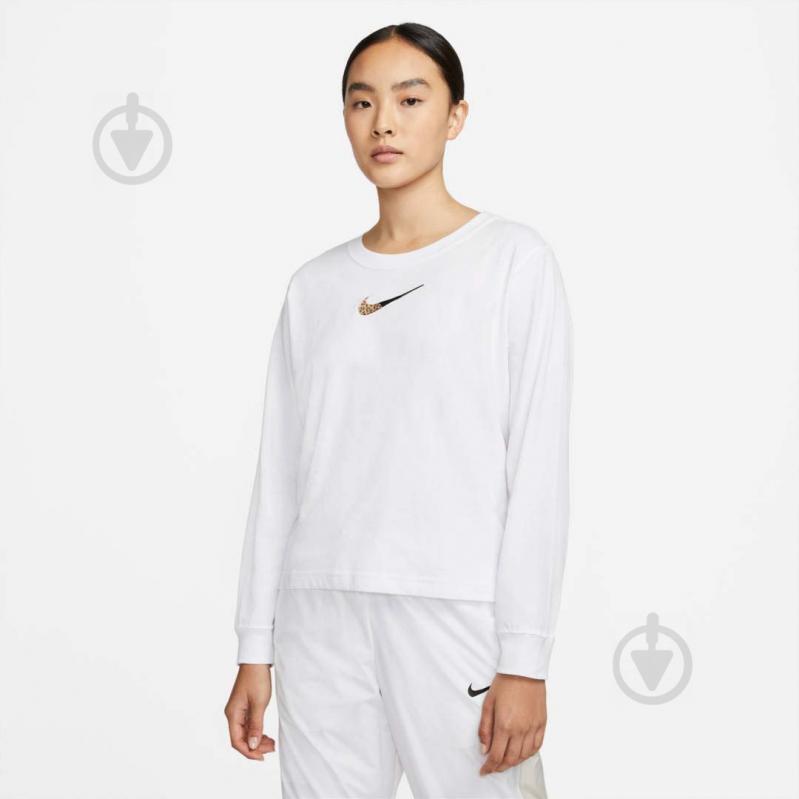 Футболка Nike W NSW TEE LS BOXY PATCH DM2804-100 р.XS білий - фото 4