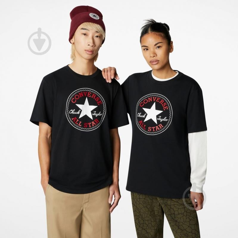 Футболка Converse Chuck Patch Tee 10025459-001 р.2XS черный - фото 1 Футболка Converse Chuck Patch Tee 10025459-001 р.2XS черный - фото 1